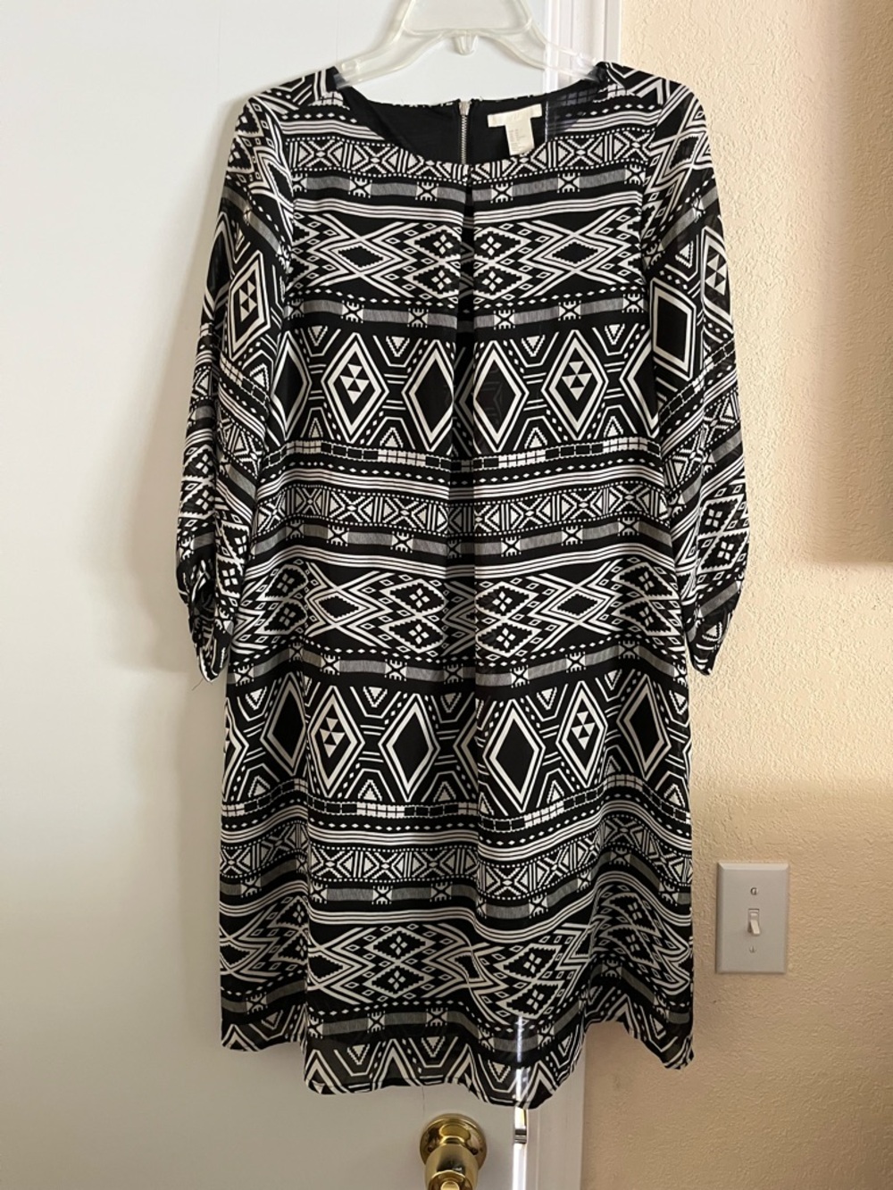 H&M Black & White Geometric Shift Dress - Women